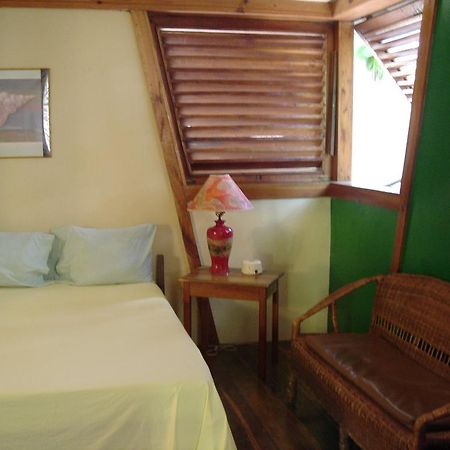 Whistling Bird Hotel เนกริล ภายนอก รูปภาพ